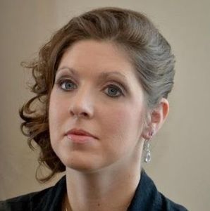 Meet your Posher, Claire